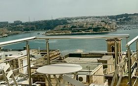 Paulos Valletta